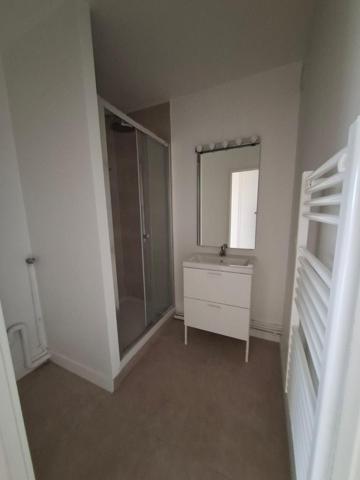 studio dans un secteur residentiel