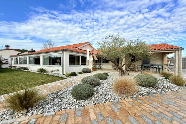 Châtelaillon-Plage (17340) Les Boucholeurs - Maison de plain-pied entièrement rénovée, exposée Sud avec piscine et garage