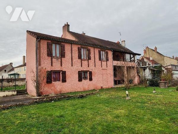 A visiter sans tarder, venez découvrir cette belle propriété avec son magnifique terrain.