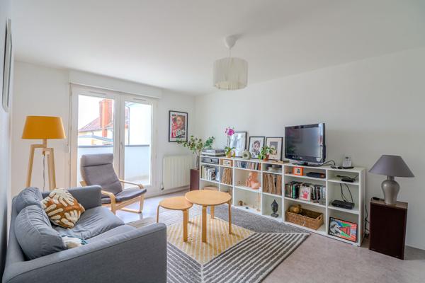 Appartement Nevers 3 pièces 63.5m2, 2 chambres, centre ville, ascenseur, parking souterrain, proche gare SNCF, 2H30 de PARIS