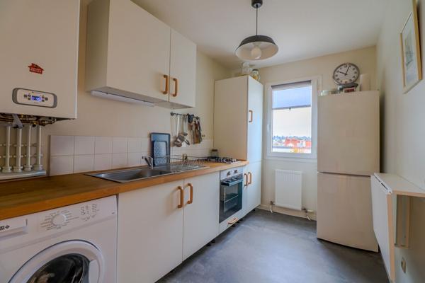 Appartement Nevers 3 pièces 63.5m2, 2 chambres, centre ville, ascenseur, parking souterrain, proche gare SNCF, 2H30 de PARIS