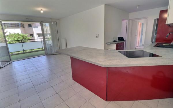 Appartement à vendre    4 pièces • 73,85 m2 Marseille 10
