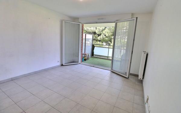 Appartement à vendre    4 pièces • 73,85 m2 Marseille 10