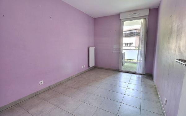 Appartement à vendre    4 pièces • 73,85 m2 Marseille 10