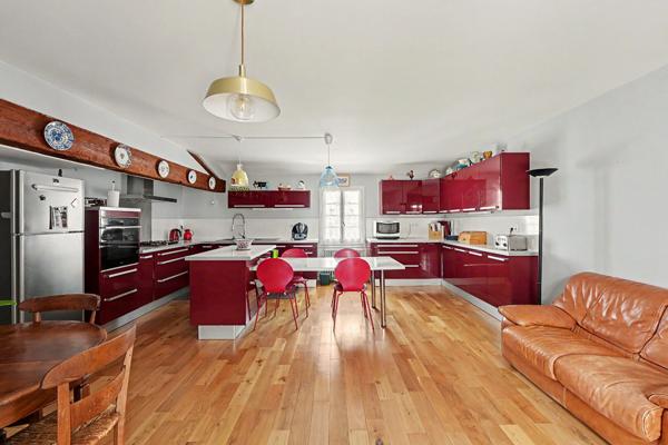 Maison 9 pièces 211 m2