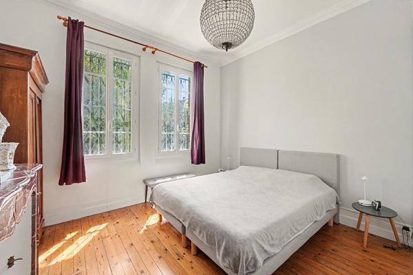 Maison 9 pièces 211 m2