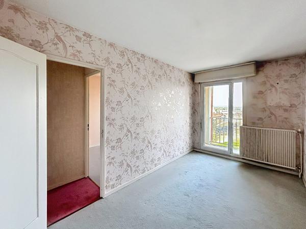 EXCLUSIVITÉ ! Appartement 4 pièces ? Dernier étage - Vue dégagée? Garage