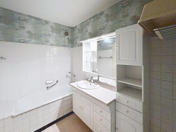 EXCLUSIVITÉ ! Appartement 4 pièces ? Dernier étage - Vue dégagée? Garage