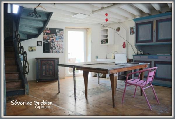 Maison à vendre Jardin, garage, atelier, 2 chambres, 1 bureau VISCOMTAT (63)