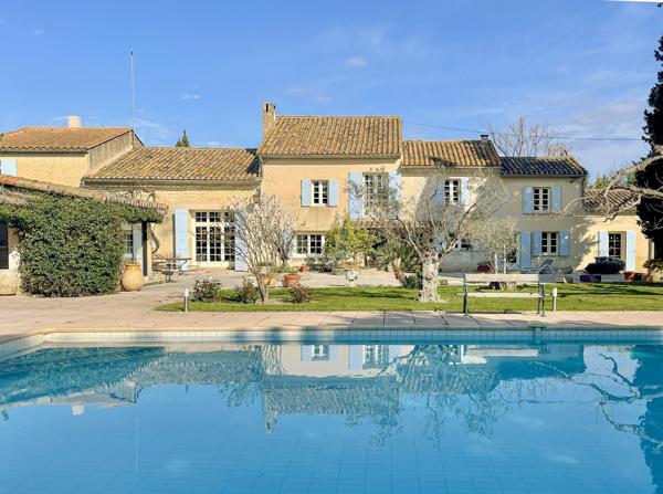Cavaillon (84300) Propriété d'exception - 600 m² habitables - 6,4 hectares