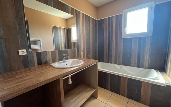 Maison à vendre    4 pièces • 100 m2 Mèze