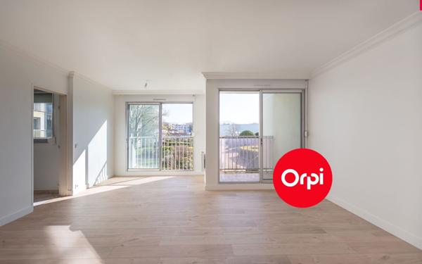 Appartement à vendre    5 pièces • 100 m2 Saint-Priest