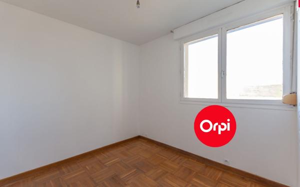 Appartement à vendre    5 pièces • 100 m2 Saint-Priest