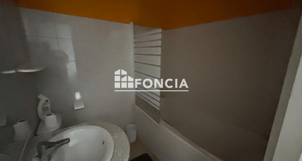 Location Studio meublé 19.7 m² - Montélimar 26200
