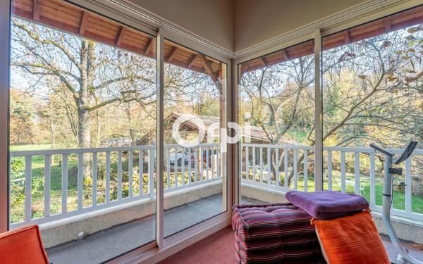 Maison à vendre    5 pièces •  Saint-Martin-en-Haut