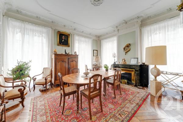 Appartement F5 à vendre  5 pièces - 138,81 m2 LYON - 69002