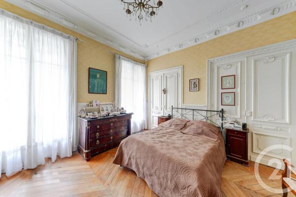 Appartement F5 à vendre  5 pièces - 138,81 m2 LYON - 69002