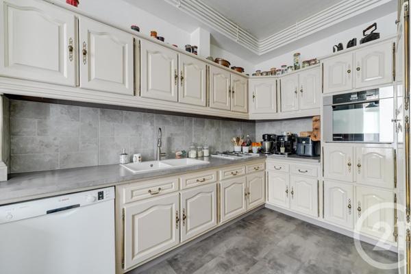 Appartement F5 à vendre  5 pièces - 138,81 m2 LYON - 69002