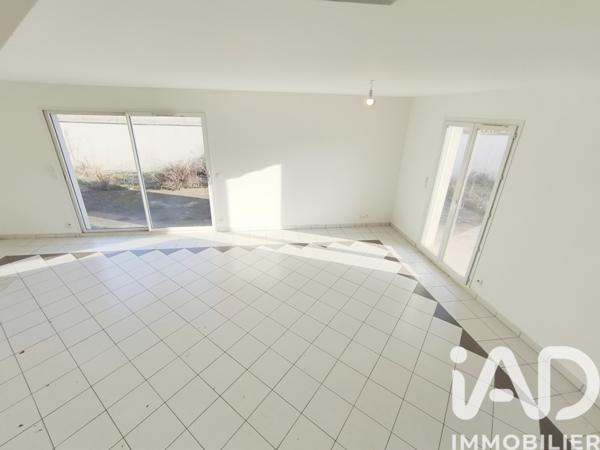 Maison à vendre 5 pièces 118 m² Andrézieux-Bouthéon