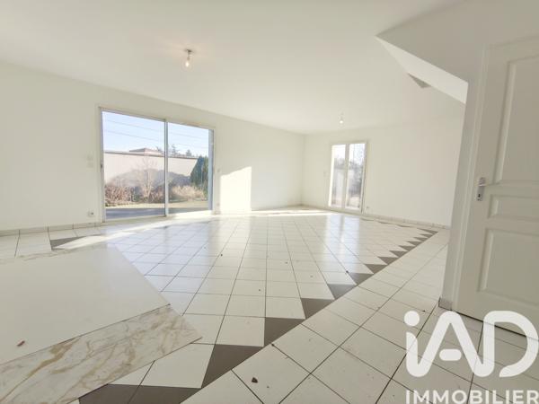 Maison à vendre 5 pièces 118 m² Andrézieux-Bouthéon
