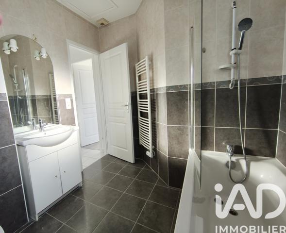 Maison à vendre 5 pièces 118 m² Andrézieux-Bouthéon