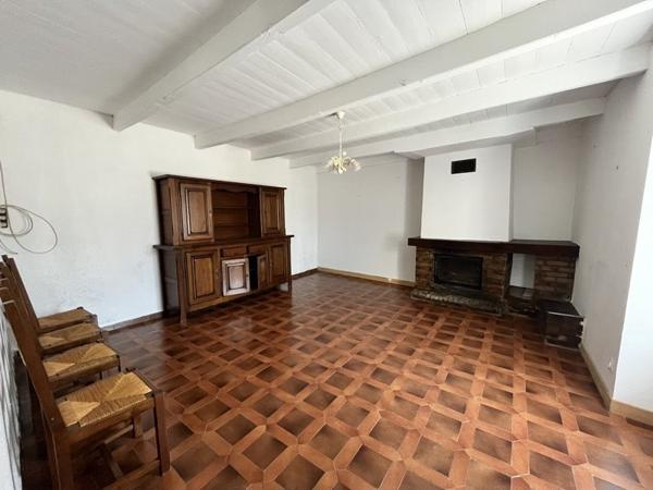 Maison à vendre |  Vérines |  3 pièces | 106 m²