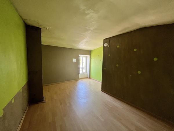 Maison à vendre |  Vérines |  3 pièces | 106 m²