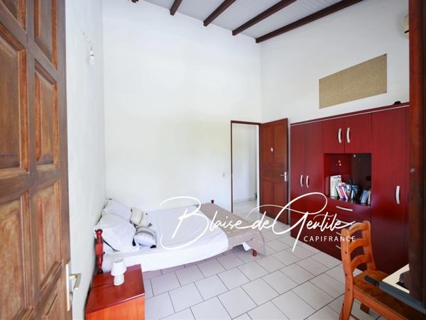 Maison à vendre 10 pièces BAIE MAHAULT (971)