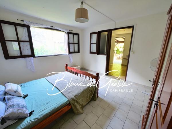 Maison à vendre 10 pièces BAIE MAHAULT (971)