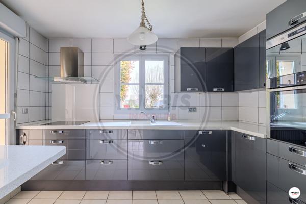 Maison Ecquevilly 5 pièce(s) 100 m2, Ecquevilly 78920