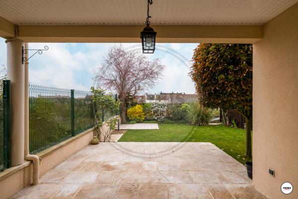 Maison Ecquevilly 5 pièce(s) 100 m2, Ecquevilly 78920