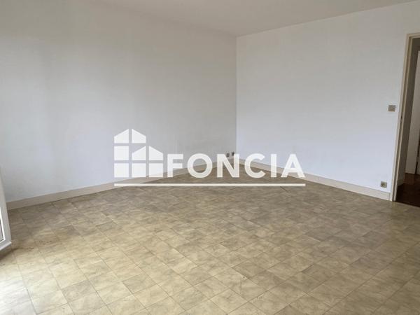 Location Studio 36.14 m² - 6-10 AVENUE BOLLEE Le Mans 72000