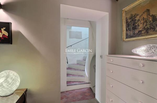 A vendre - Maison de Maître au coeur du village - Sud Luberon