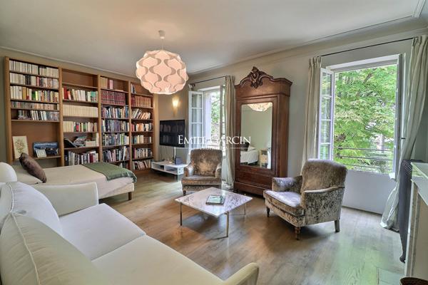 A vendre - Maison de Maître au coeur du village - Sud Luberon