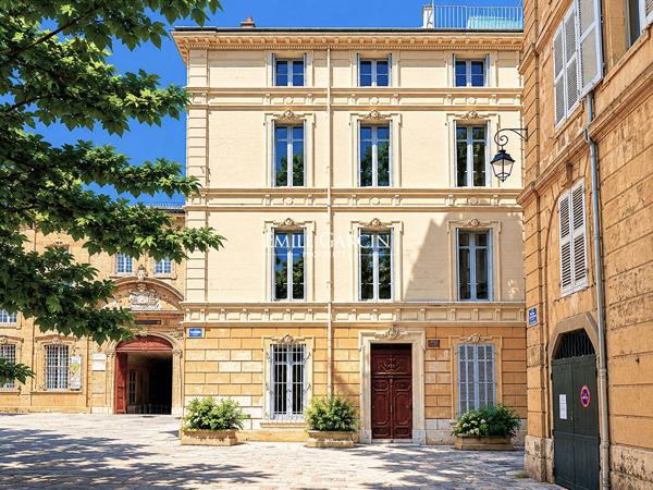 A vendre - Hôtel particulier - Aix-en-Provence - avec terrasses