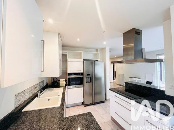 Maison à vendre 5 pièces 99 m² Villeneuve-Loubet