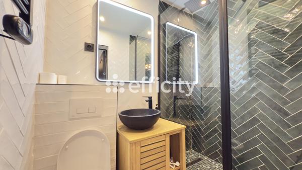 Appartement
         2 pièces
        - 57 m² 159 900 € *