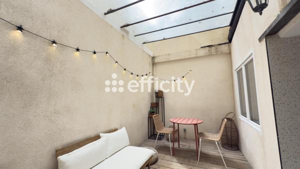 Appartement
         2 pièces
        - 57 m² 159 900 € *