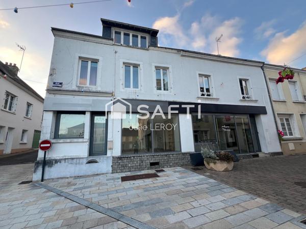 Immeuble locatif, situé à Loué -72540