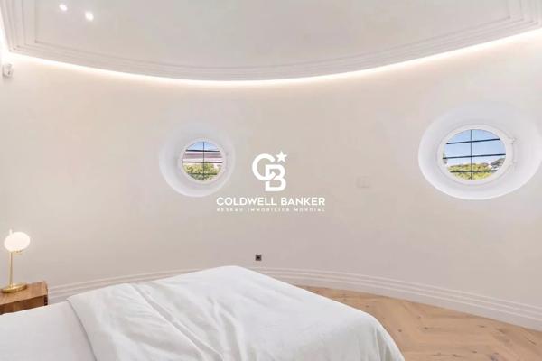 Villa 8 pièces à vendre Antibes - 06160 / Réf: 86869314