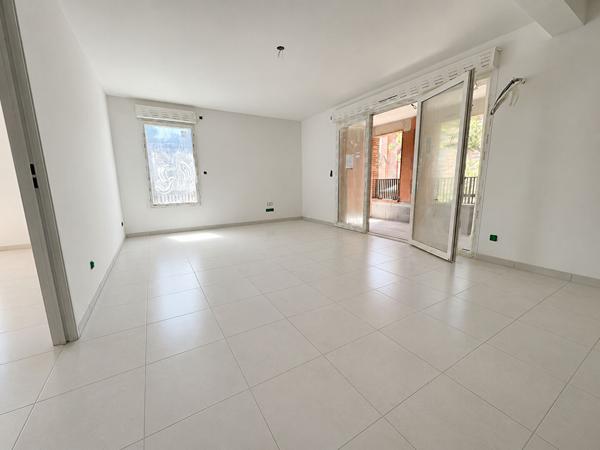 Appartement Union 4 pièces 85m2 + Loggia + 2 Parkings sous-sol !