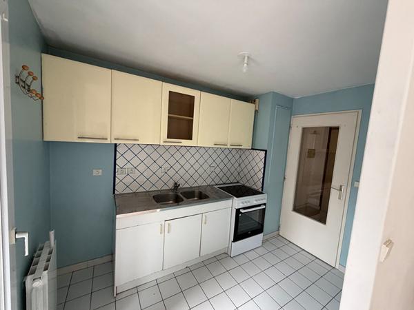 LILLE ? SECTEUR VAUBAN Appartement T3 avec balcon et parking