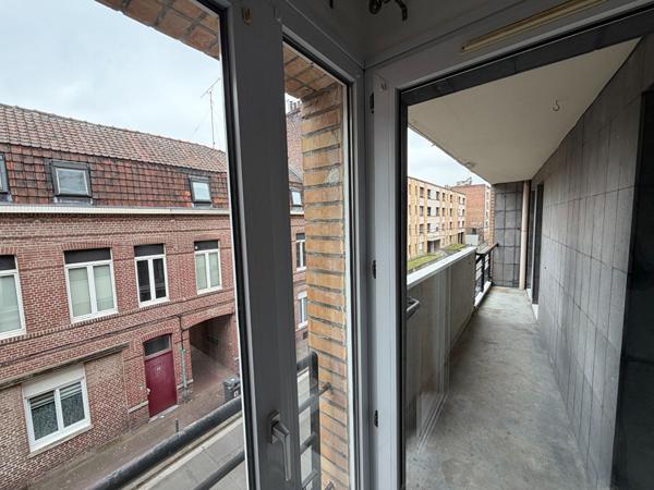 LILLE ? SECTEUR VAUBAN Appartement T3 avec balcon et parking