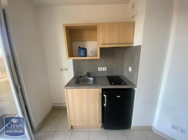Appartement à louer 1 pièce 24.12m² Sète (34200)