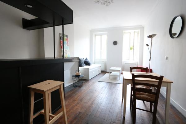 Appartement sur cour à Orleans 1 pièce(s) 30 m2