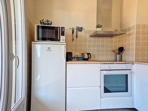 Appartement
         1 pièce
        - 32 m² 175 000 € *