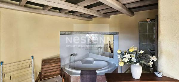 Mas En Pierre Meublé