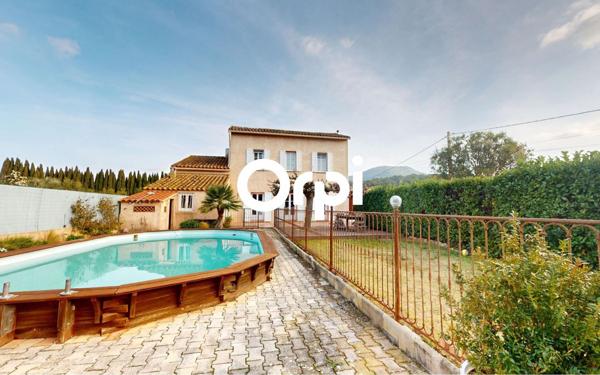 Maison à vendre    5 pièces • 142 m2 Carqueiranne