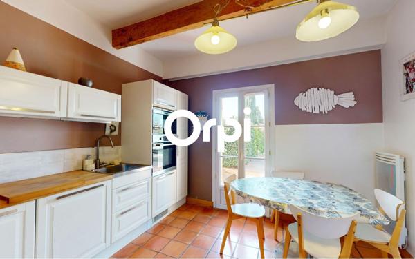 Maison à vendre    5 pièces • 142 m2 Carqueiranne