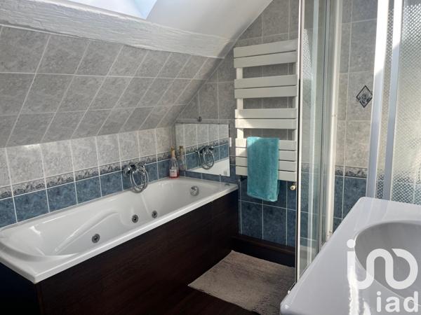 Maison à vendre 5 pièces 132 m² Saint-Pierre-lès-Nemours